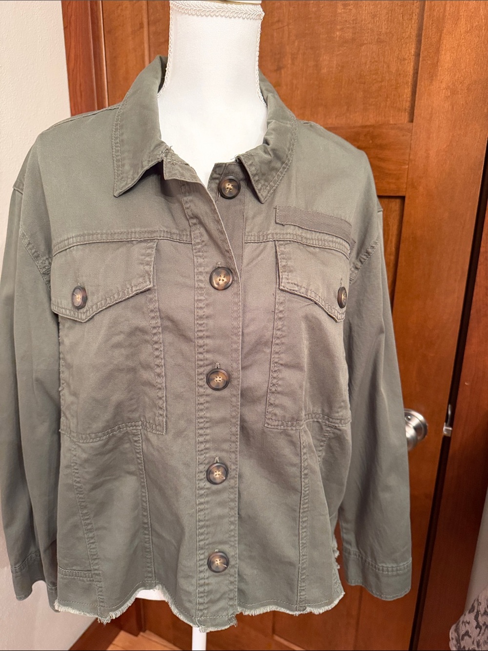 Kensie Jeans Women's Cotton Olive Button-Front Utility Jacket